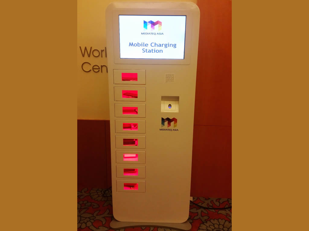 Kiosk-Charging-Station-01